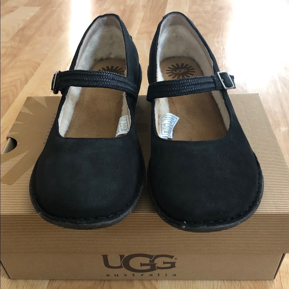 NIB UGG Kandace Mary Jane Shoes, size 9